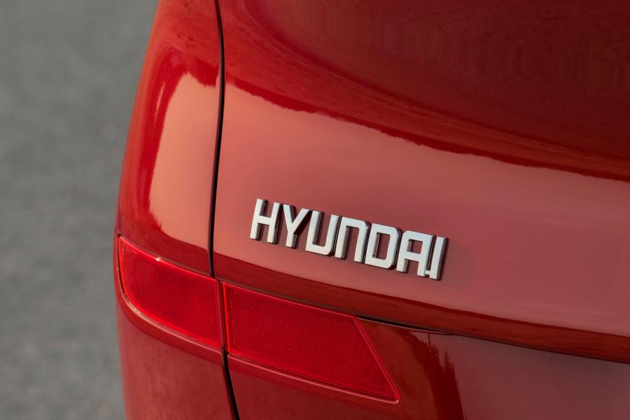 Логотип Hyundai Tucson (TL) 2018 года  (UK) (фото 6 из 40)